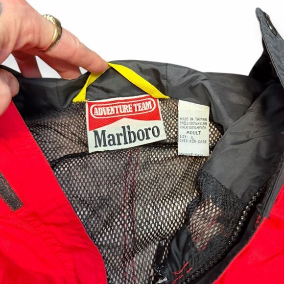 VINTAGE MARLBORO Men’s Red Black Hooded Adventure Team Parka Jacket Size Large - Picture 3 of 6